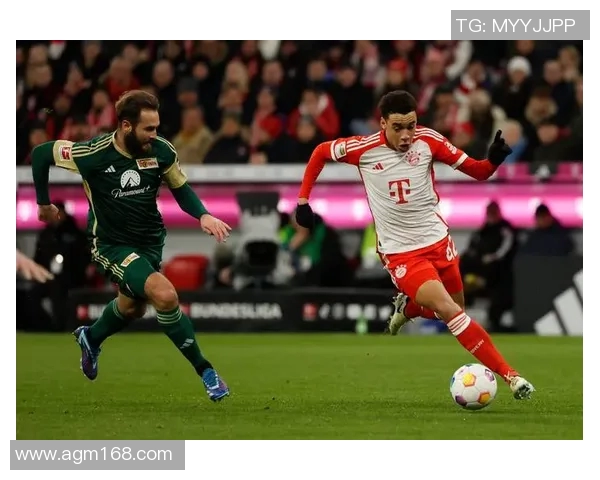 巴黎对阵拜仁的精彩对决电视直播时间及观看指南